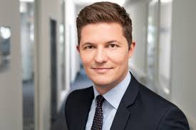 Dr. Daniel Teichmann